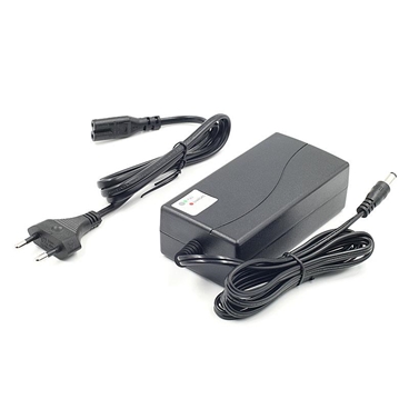 Smart Universal Charger for NiMH / NiCd Battery 12-18V 1.2-12Ah