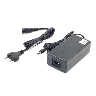 Smart Universal Charger for NiMH / NiCd Battery 12-18V 1.2-12Ah